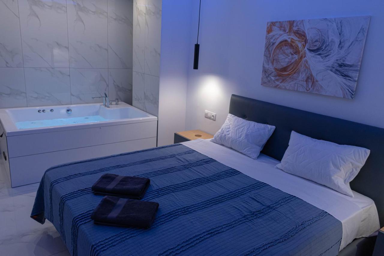 Athens Jacuzzi Apartment Esterno foto
